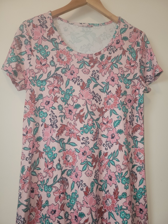 Lands' End Other - Lands' End Pink Floral Scoop-Neck Tunic with Teal Accents